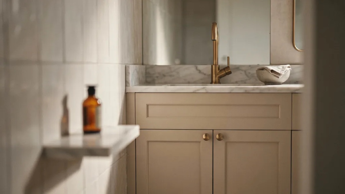 Custom bathroom cabinets
